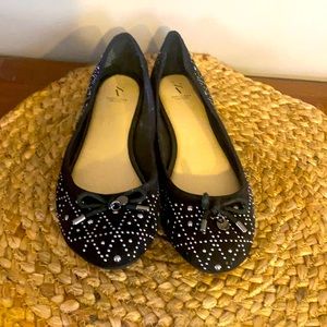 Simply Vera black flats